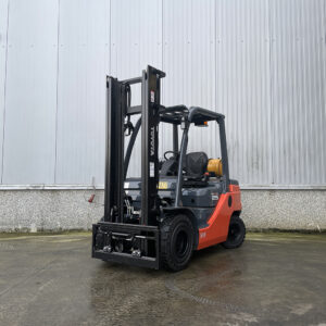 Toyota Tonero 02-8FGF25 lpg heftruck