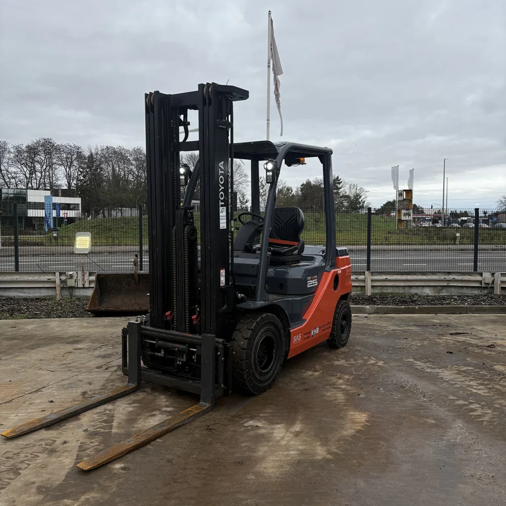 Toyota 52-8FDF25 2024