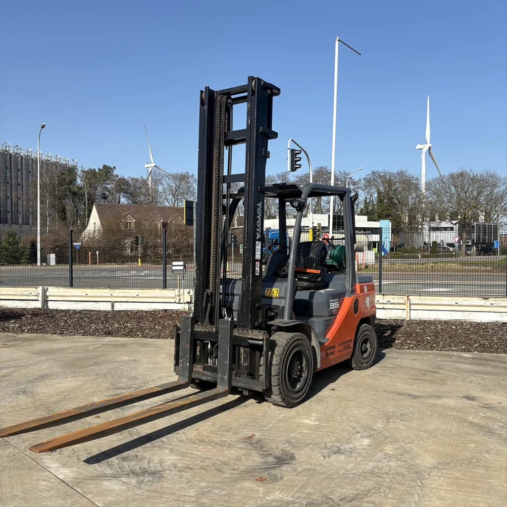 Toyota 02-8FGF35 2021