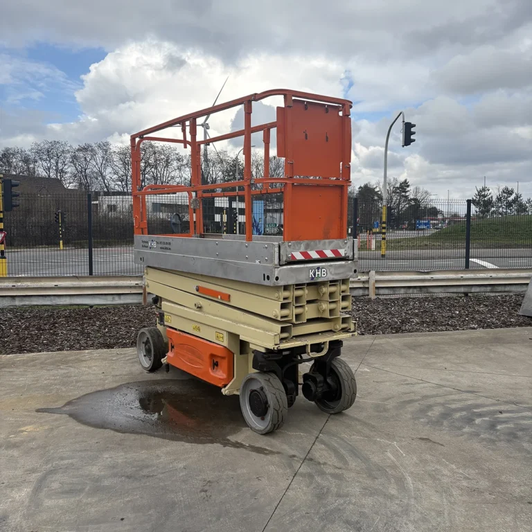 774 2030ES 2006 JLG